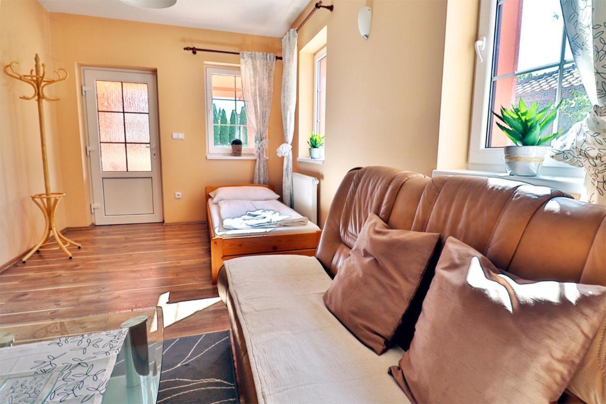 Bezměrovský dvůr Kroměříž Exterior foto