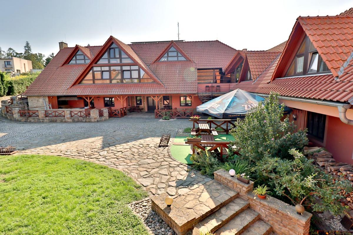 Bezměrovský dvůr Kroměříž Exterior foto