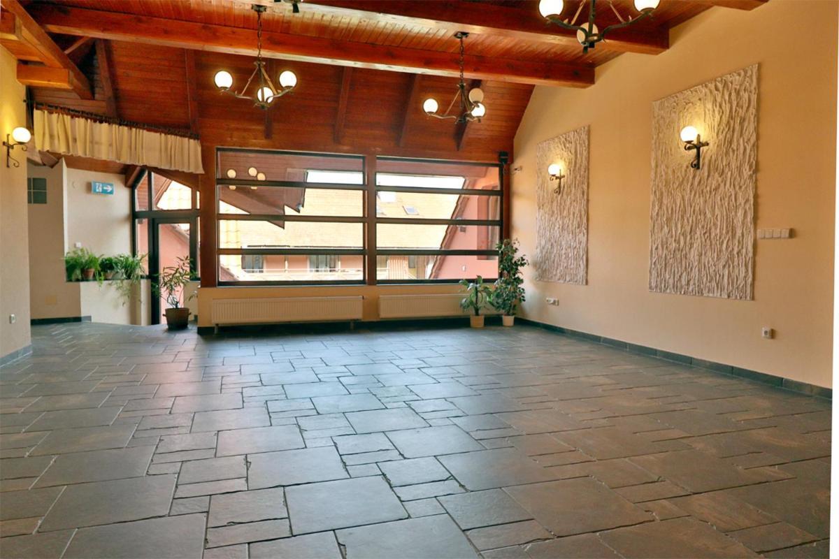 Bezměrovský dvůr Kroměříž Exterior foto