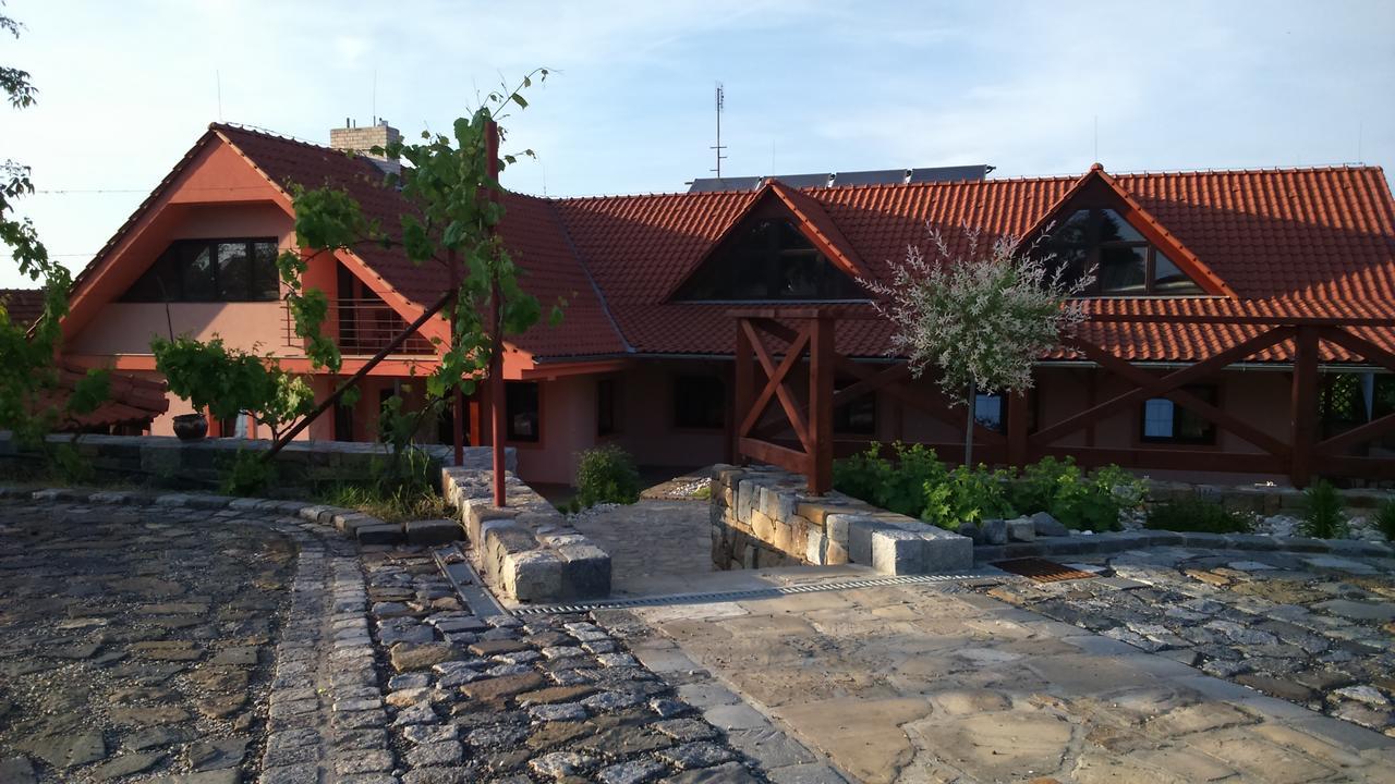 Bezměrovský dvůr Kroměříž Exterior foto
