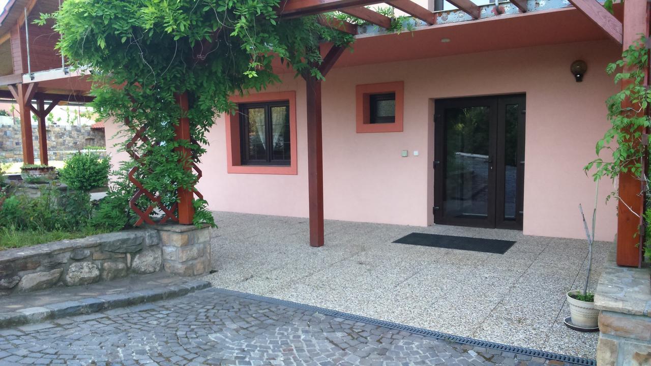 Bezměrovský dvůr Kroměříž Exterior foto