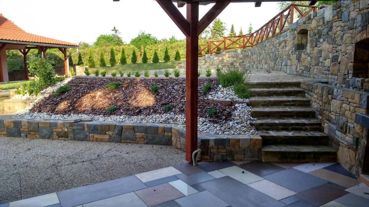 Bezměrovský dvůr Kroměříž Exterior foto