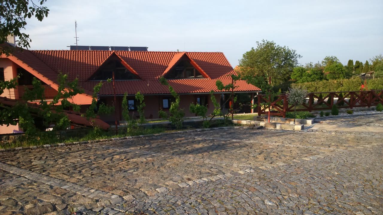 Bezměrovský dvůr Kroměříž Exterior foto